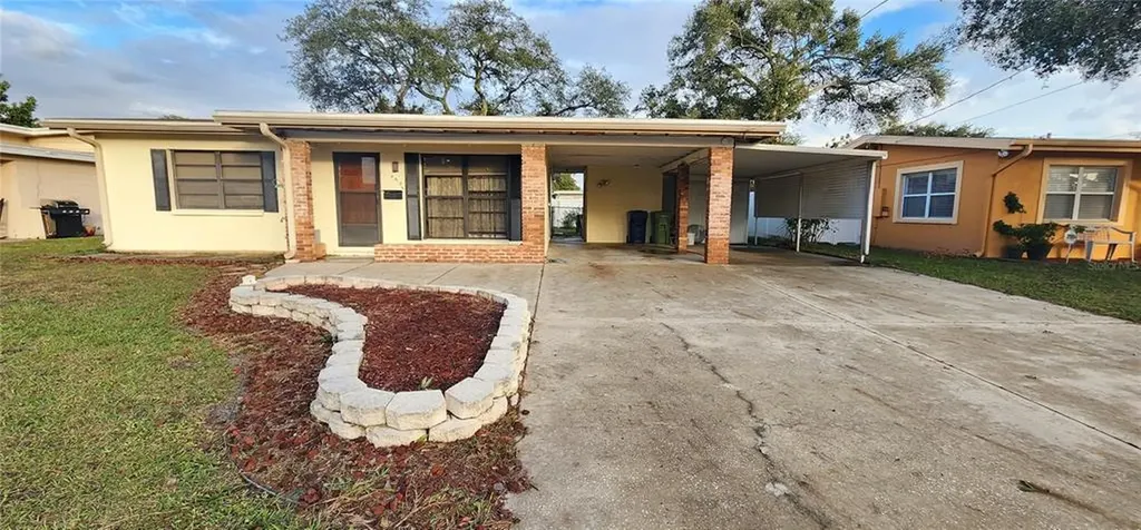 4905 N Arrawana Avenue Tampa FL 33614