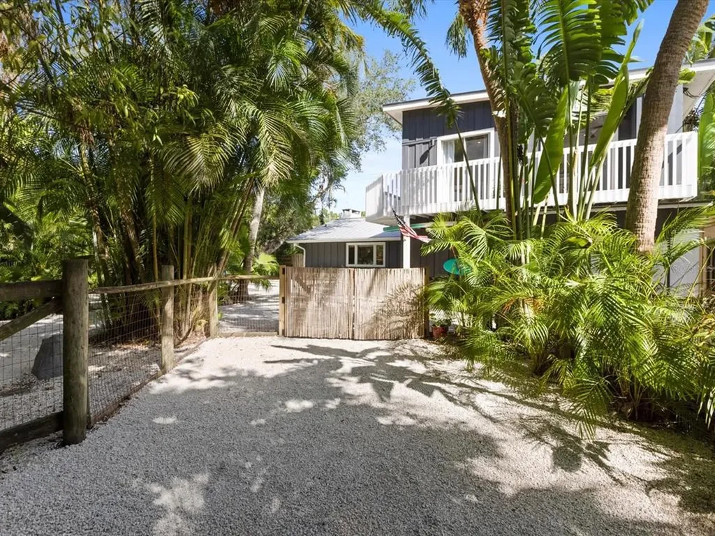 5254 Winding Way Sarasota FL 34242