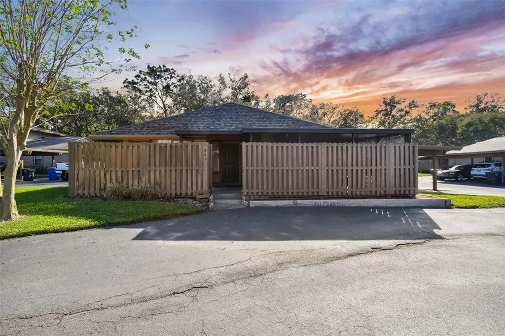 849 Creekway Court Brandon FL 33511