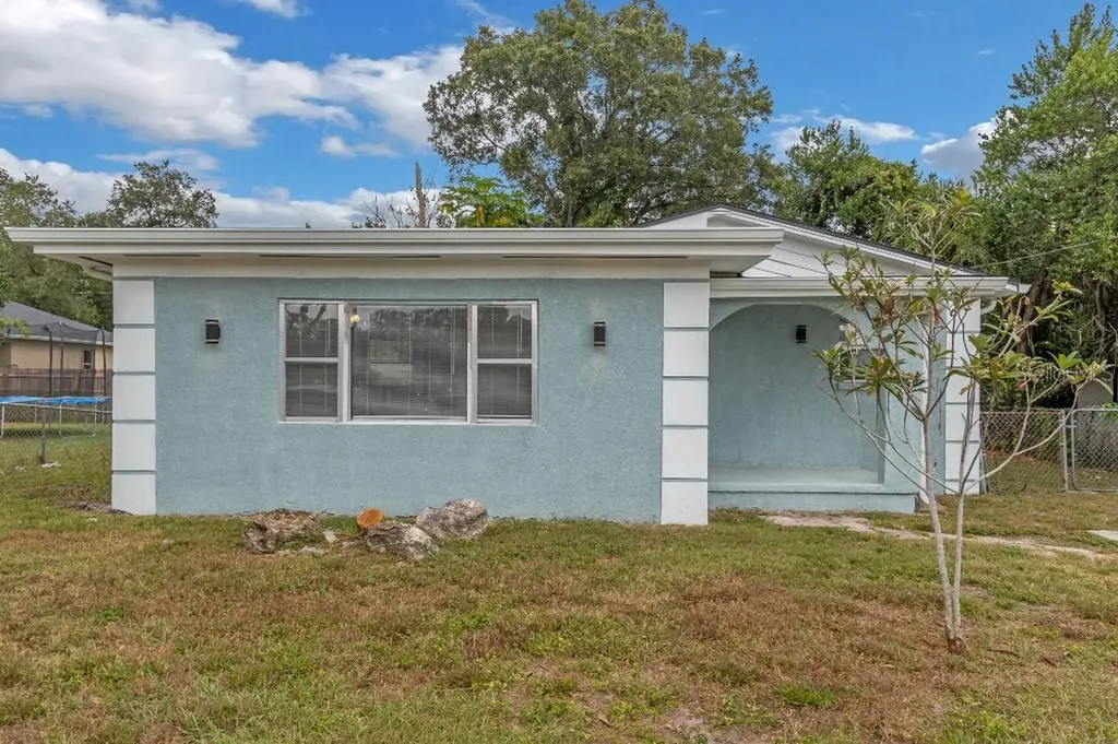 816 E 126th Avenue Tampa FL 33612