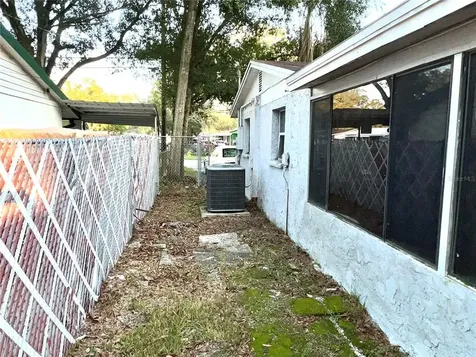 3826 Beechwood Boulevard Tampa FL 33619
