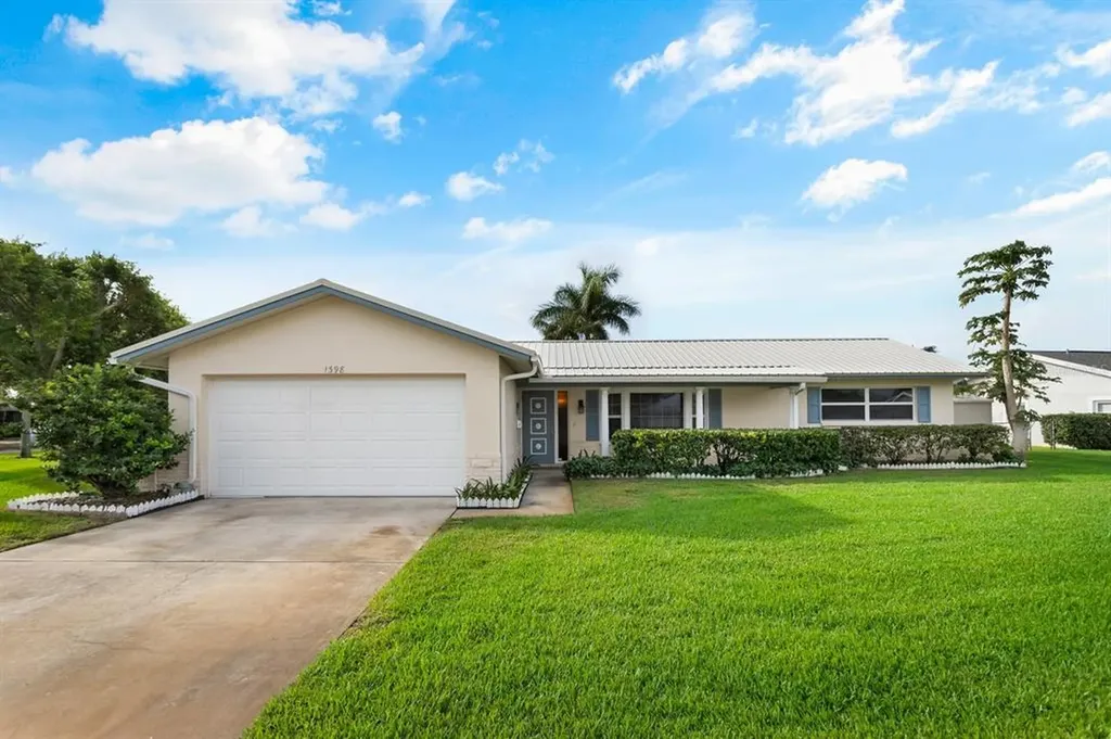 1398 52nd Avenue NE St Petersburg FL 33703
