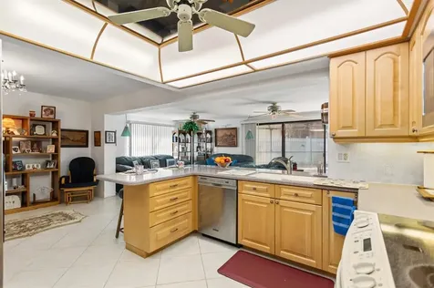 1398 52nd Avenue NE St Petersburg FL 33703
