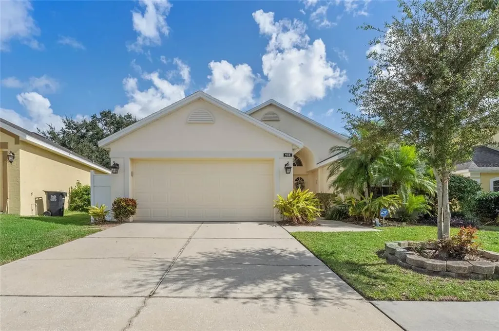 908 Troon Circle Davenport FL 33897