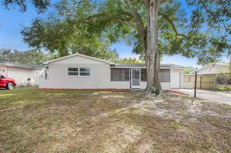 8276 Flame Vine Avenue Seminole FL 33777