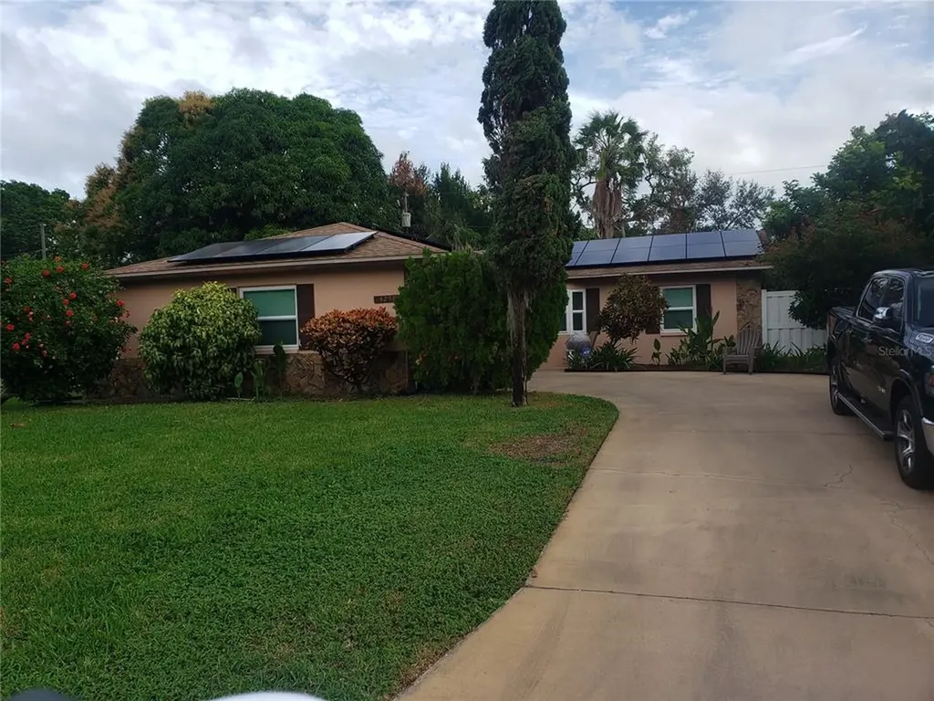 4298 Trout Drive SE St Petersburg FL 33705