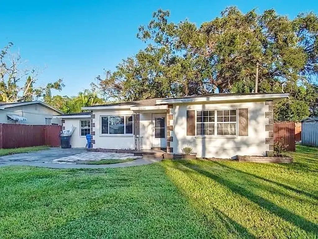 2534 22nd Street S St Petersburg FL 33712