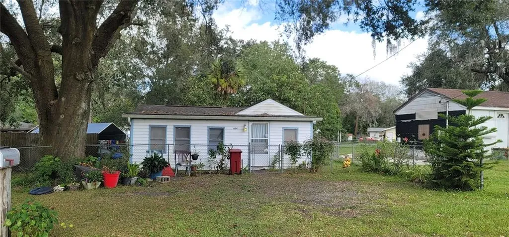 604 Monroe Street Plant City FL 33563