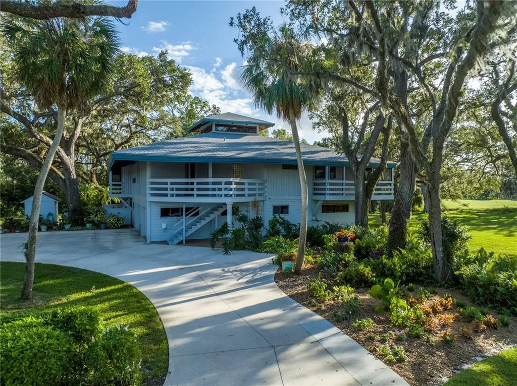 4588 Hadfield Drive Sarasota FL 34235