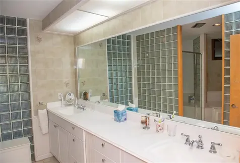 4588 Hadfield Drive Sarasota FL 34235