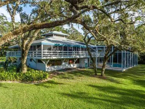 4588 Hadfield Drive Sarasota FL 34235