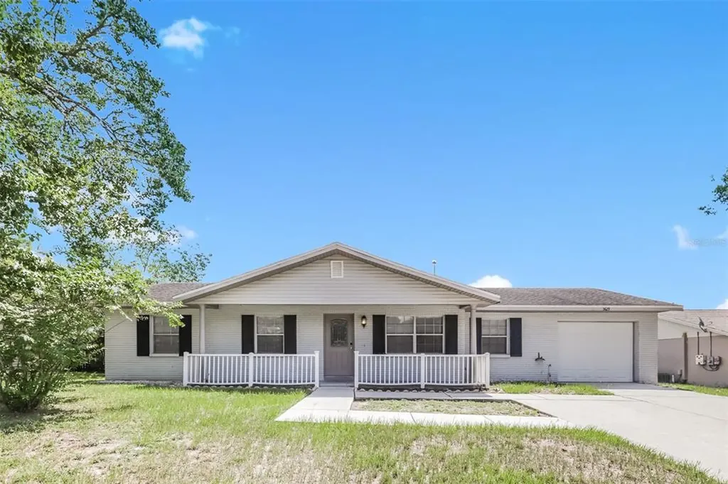 5629 La Serena Avenue Lakeland FL 33809