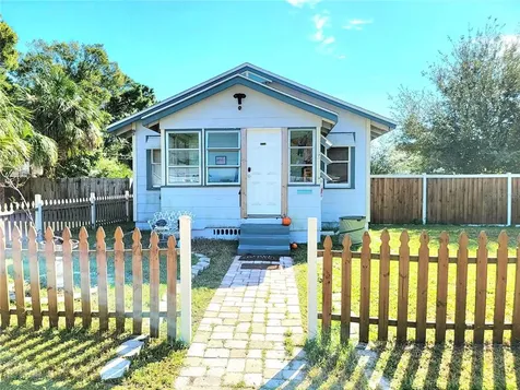 3554 4th Avenue N St Petersburg FL 33713