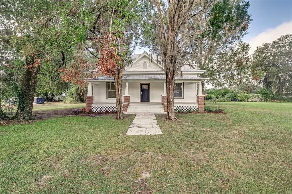311 N Seminole Avenue Fort Meade FL 33841