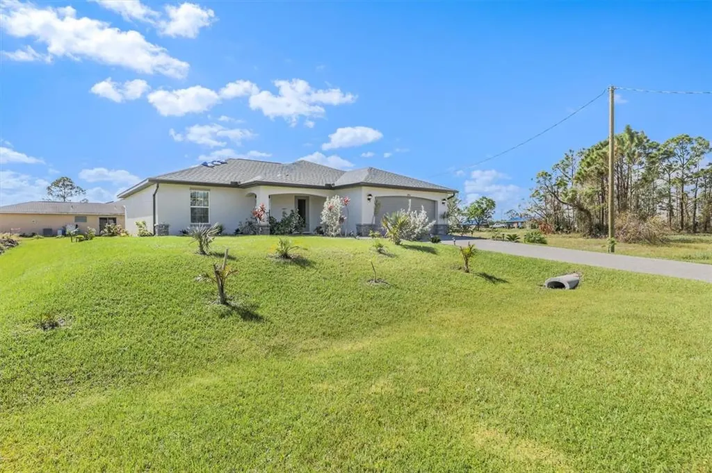 2816 NW 27th Street Cape Coral FL 33993
