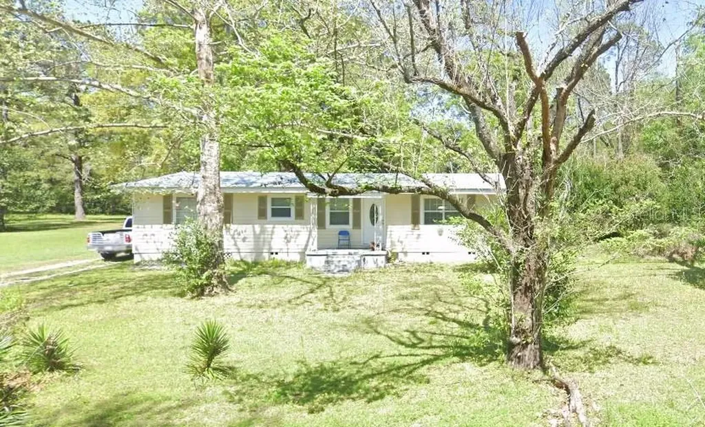 16488 SW 139th Avenue Archer FL 32618