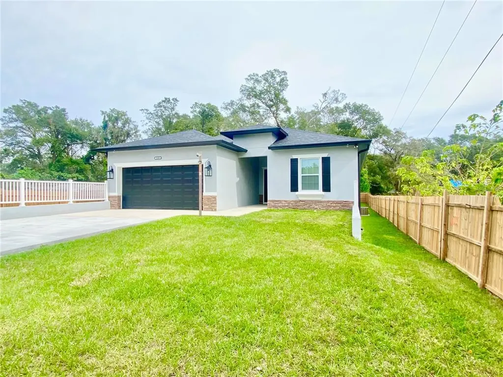 1103 S Highland Avenue Apopka FL 32703