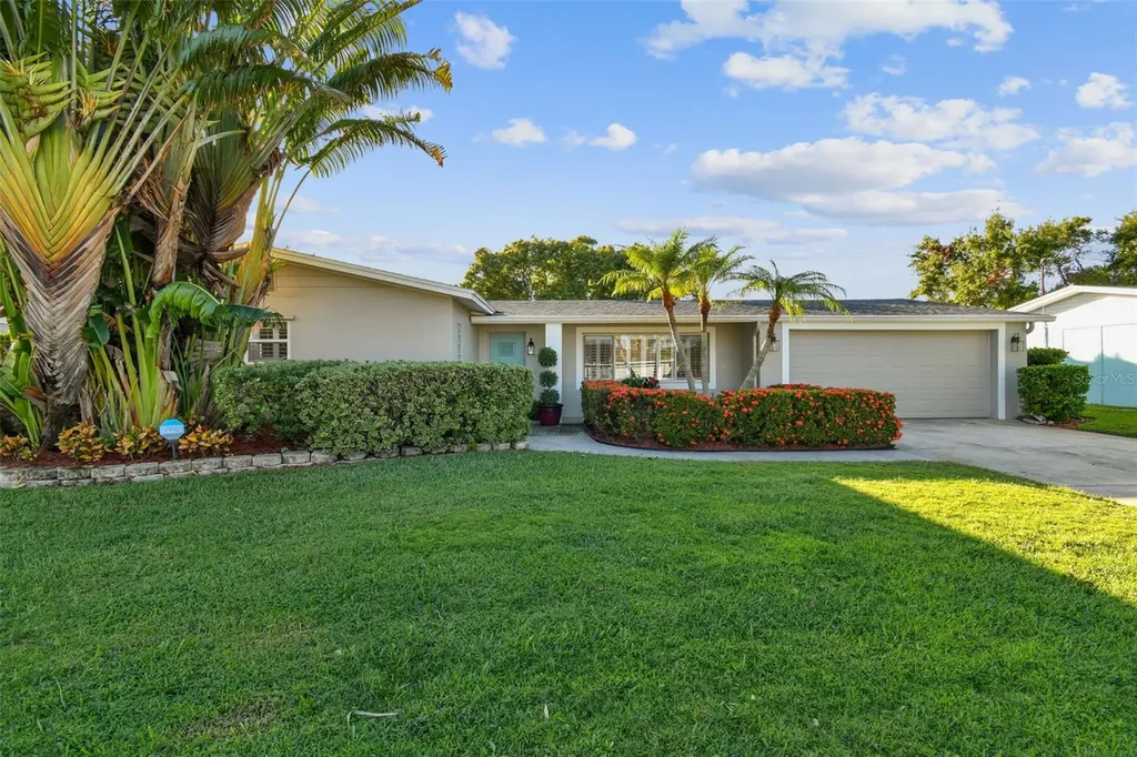 3920 Fontainebleau Drive Tampa FL 33634