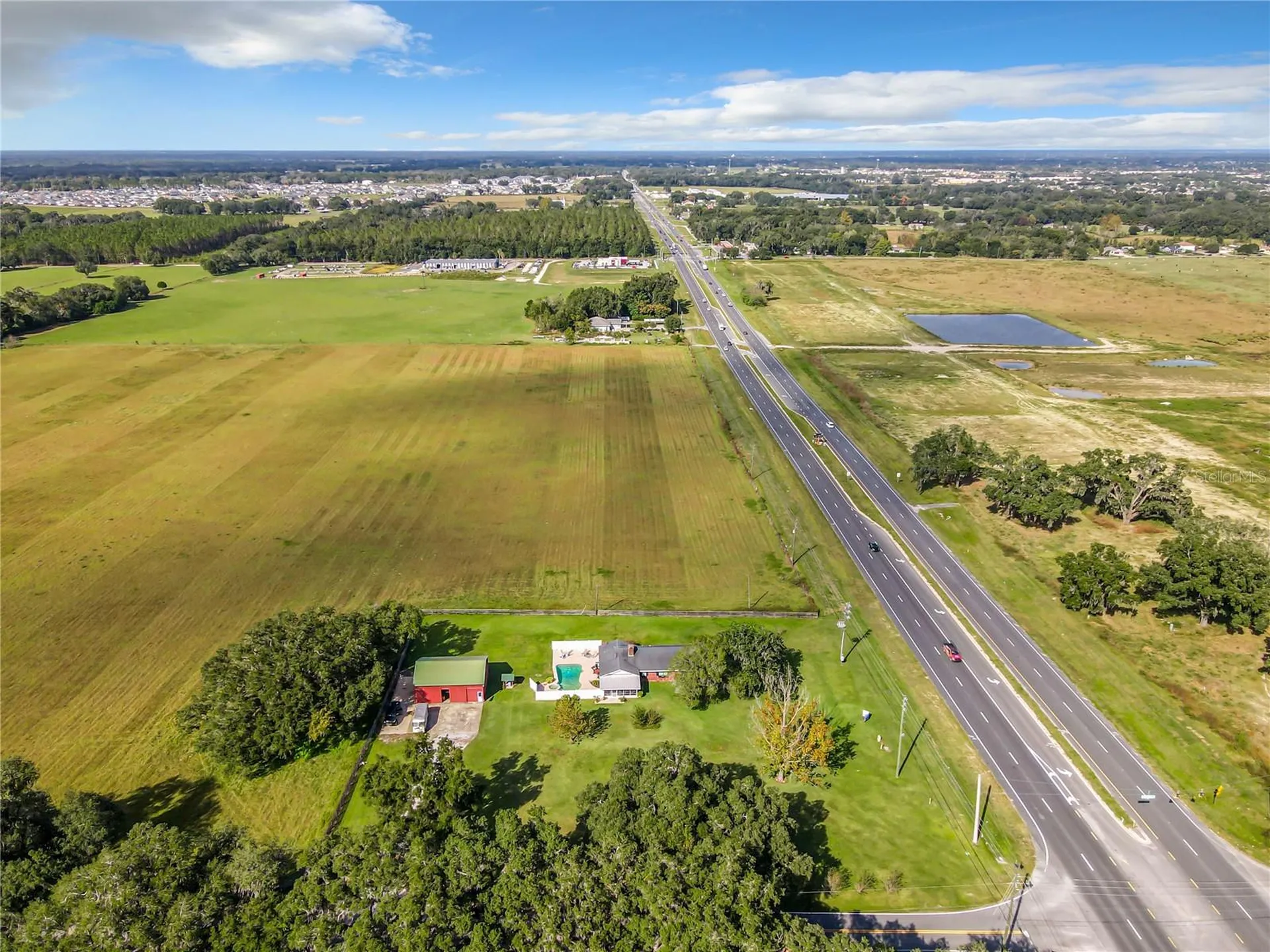 10038 N Us Highway 301 Oxford FL 34484