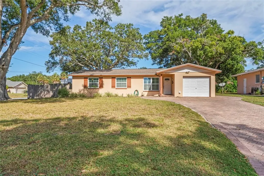 3020 Lake Vista Drive Clearwater FL 33759