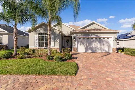 10203 Julia Isles Avenue Oxford FL 34484