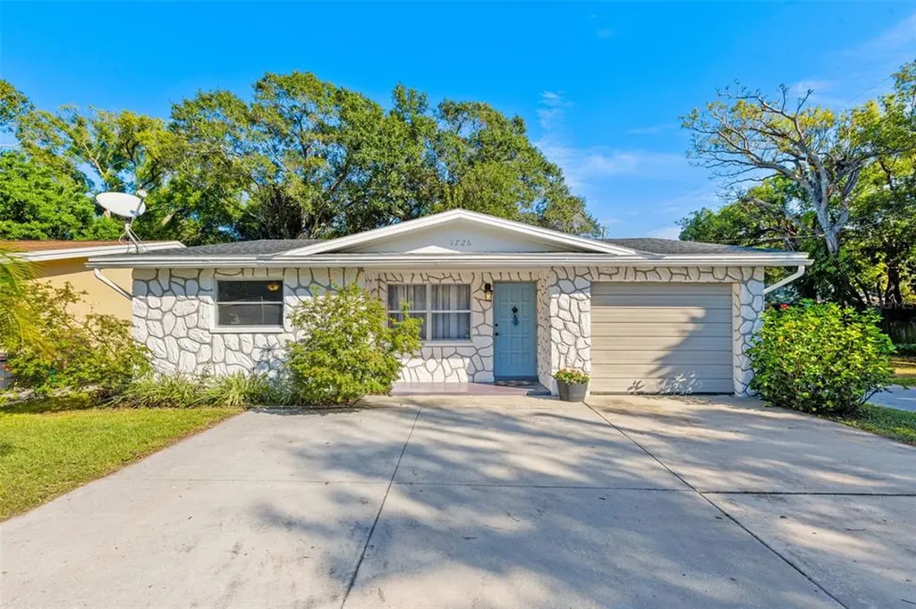 1726 York Street S Gulfport FL 33707