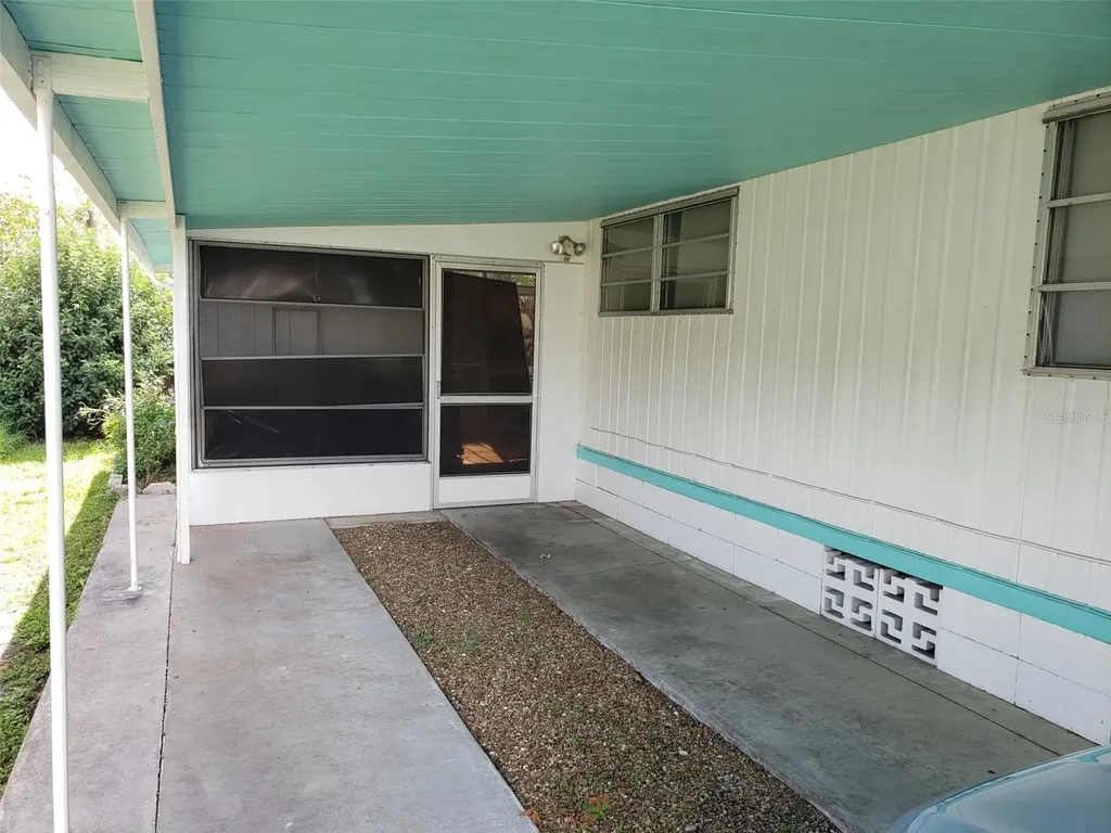 608 51st Avenue W Bradenton FL 34207