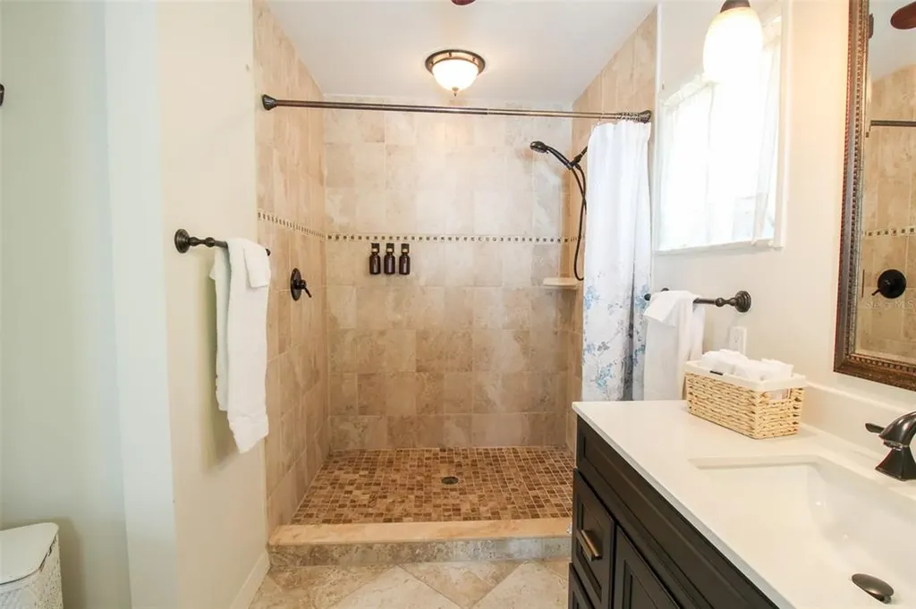 3223 Rowena Street Sarasota FL 34231