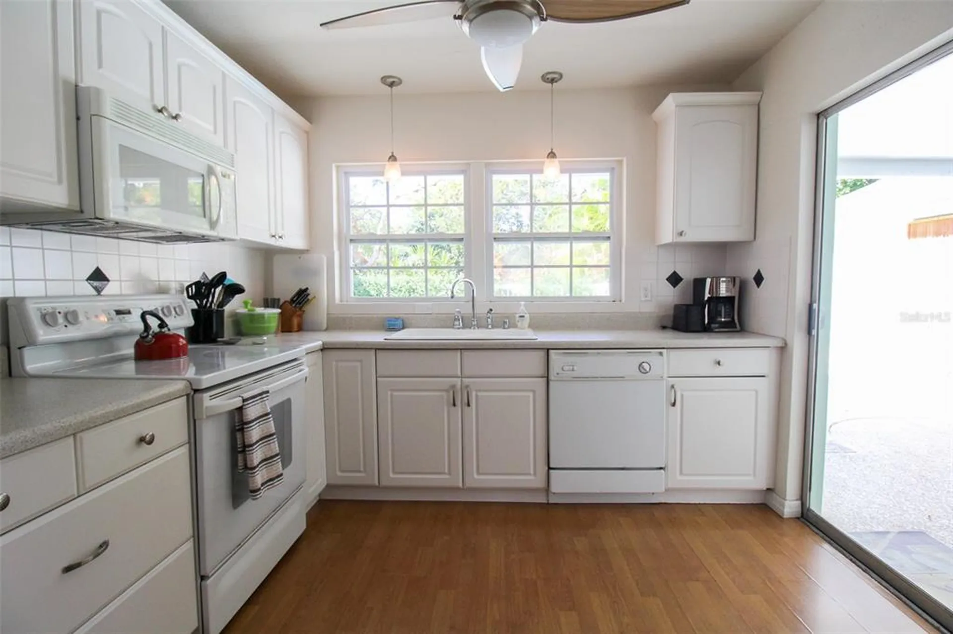 3223 Rowena Street Sarasota FL 34231
