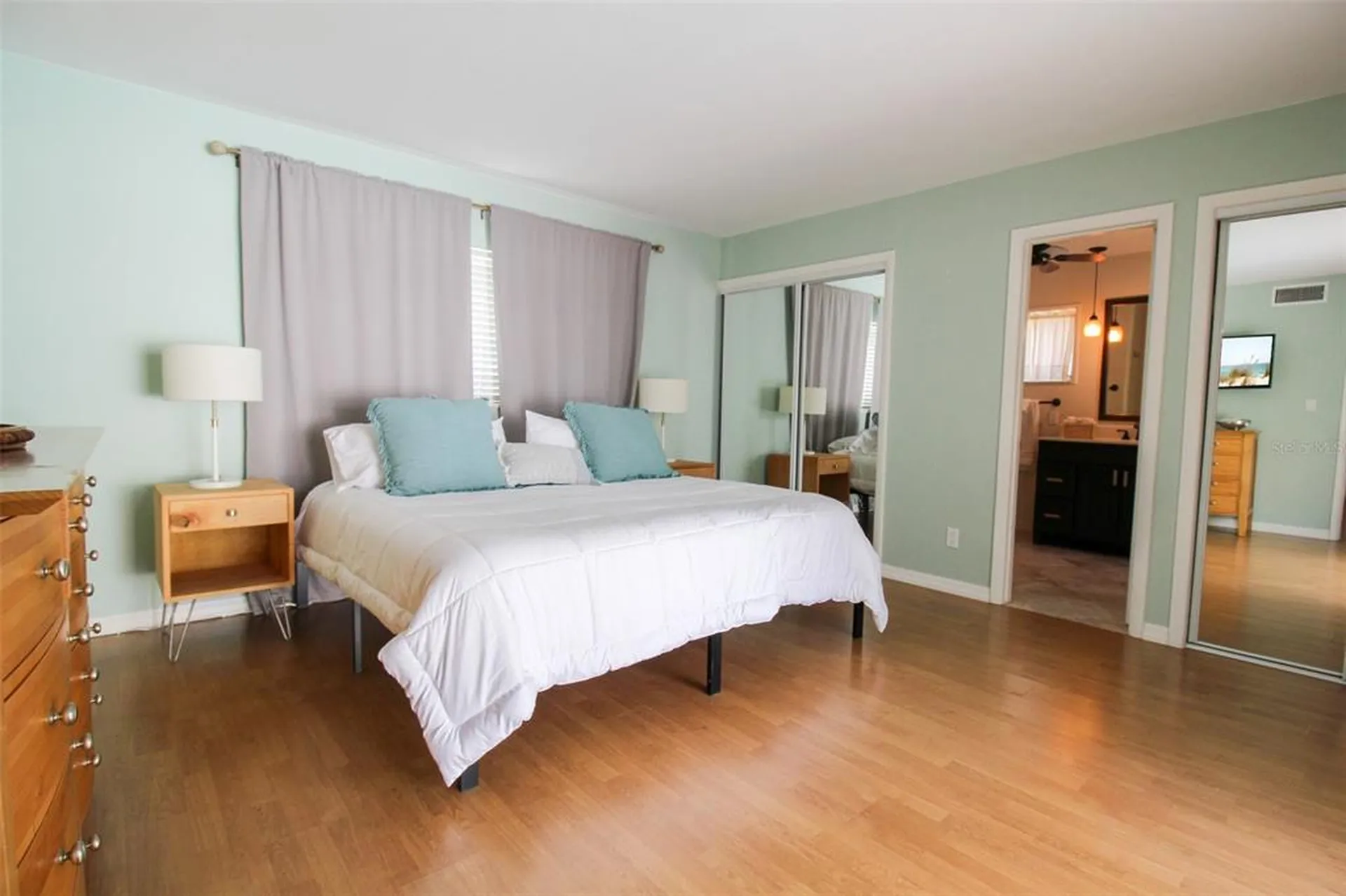 3223 Rowena Street Sarasota FL 34231