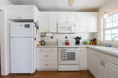 3223 Rowena Street Sarasota FL 34231