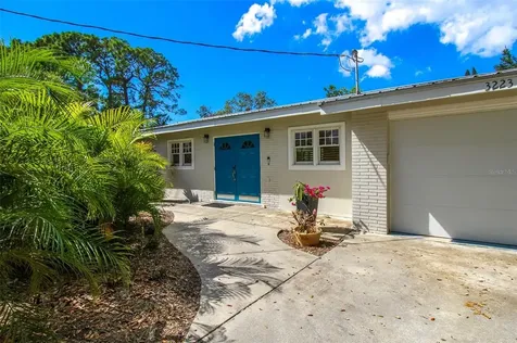 3223 Rowena Street Sarasota FL 34231