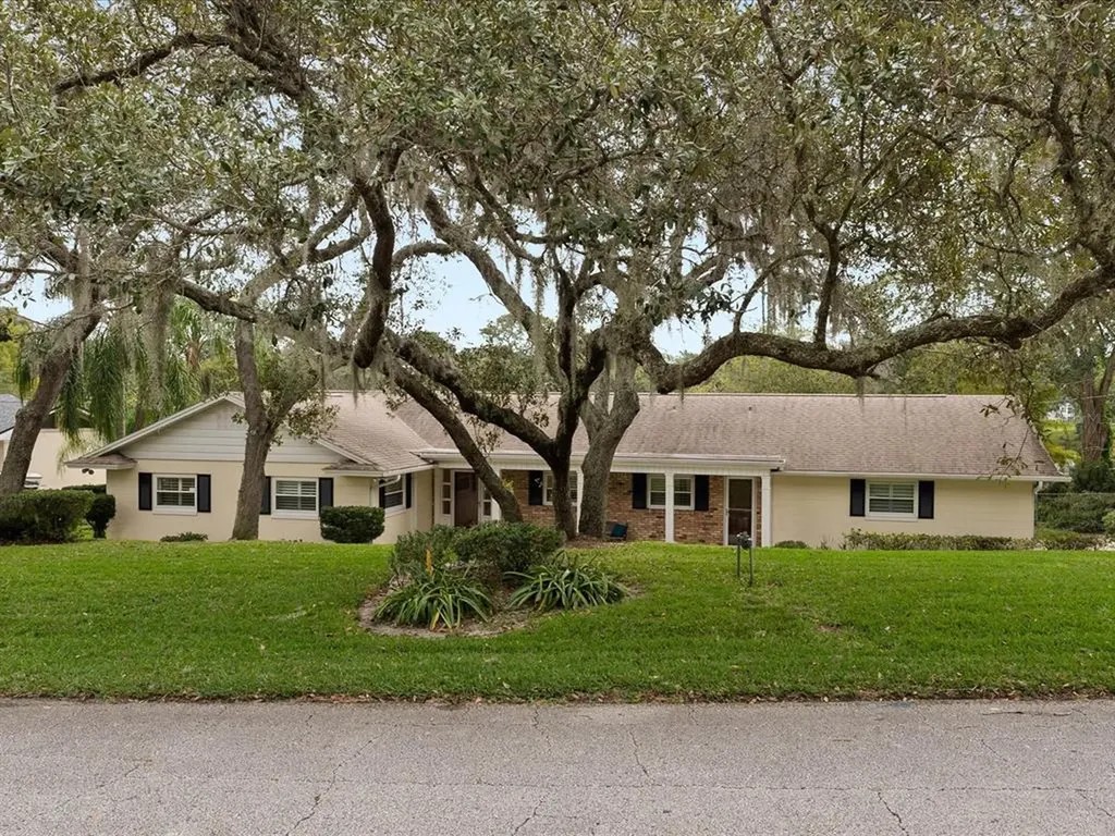 217 Wood Lake Drive Maitland FL 32751