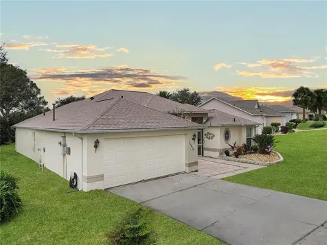 26922 Honeymoon Avenue Leesburg FL 34748