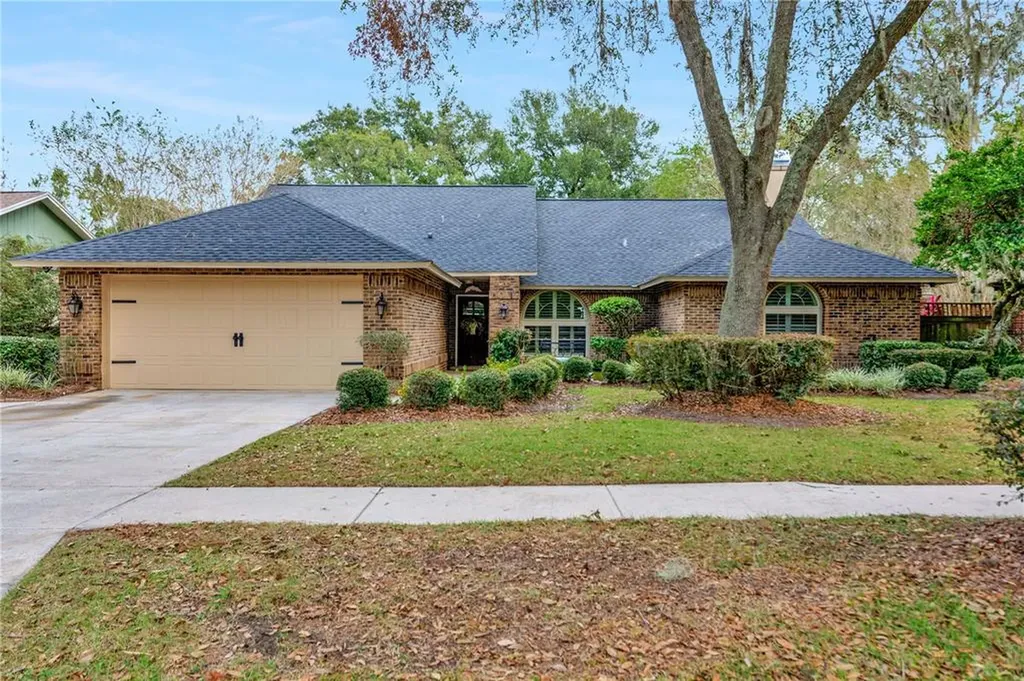 101 Running Horse Road Seffner FL 33584
