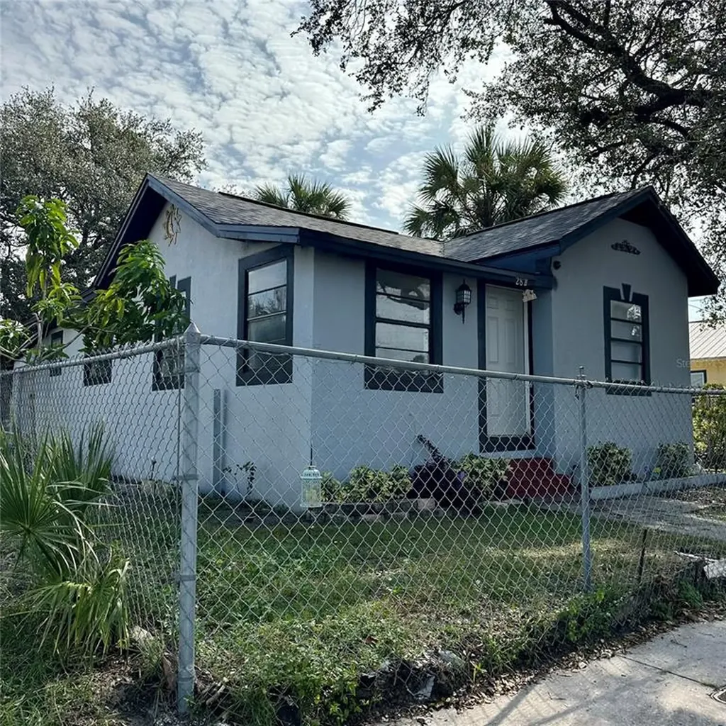 2821 N 20th Street Tampa FL 33605
