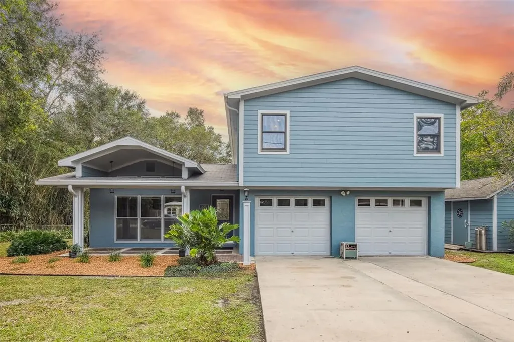 12707 Noreast Lake Drive Tampa FL 33612