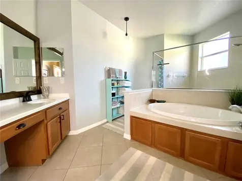 4887 Fells Cove Avenue Kissimmee FL 34744
