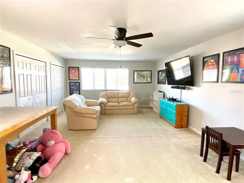 4887 Fells Cove Avenue Kissimmee FL 34744
