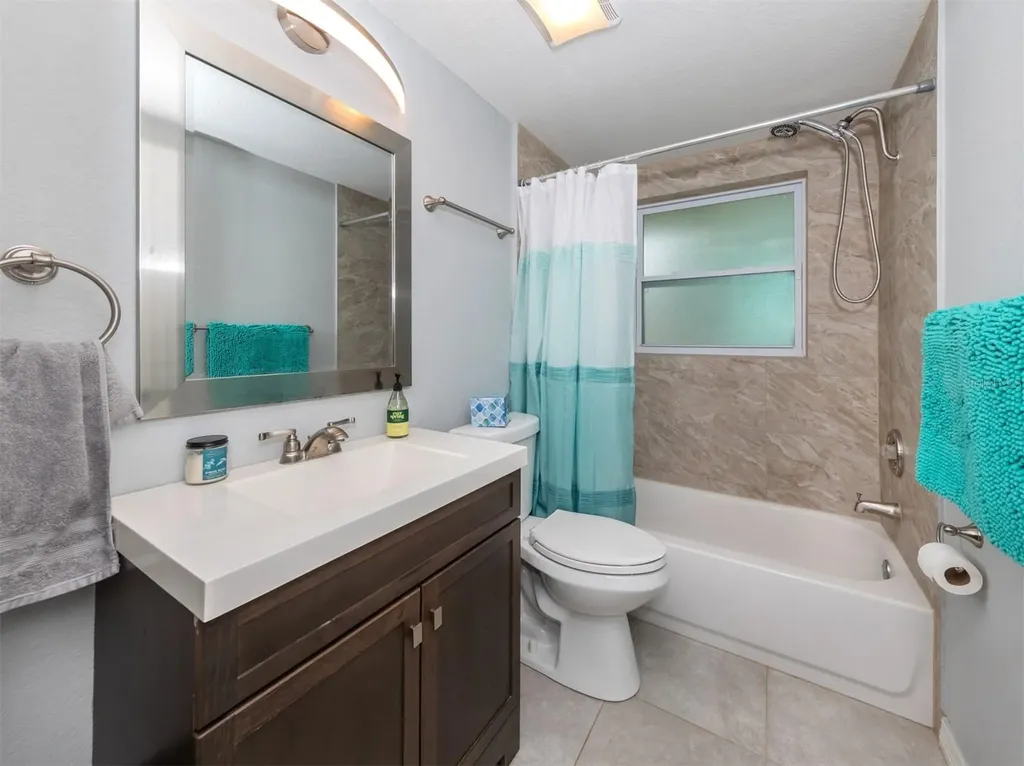 6115 Carlton Avenue Sarasota FL 34231