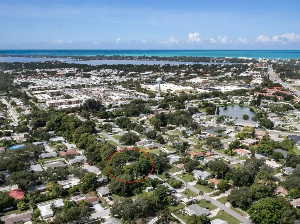 6115 Carlton Avenue Sarasota FL 34231