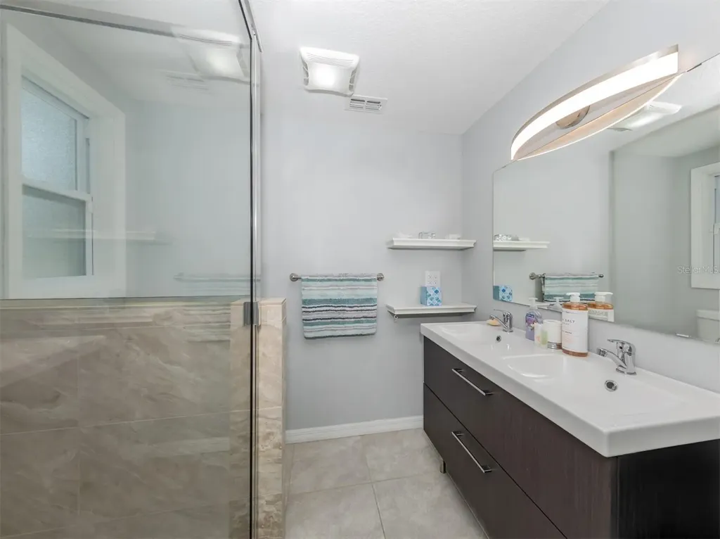 6115 Carlton Avenue Sarasota FL 34231