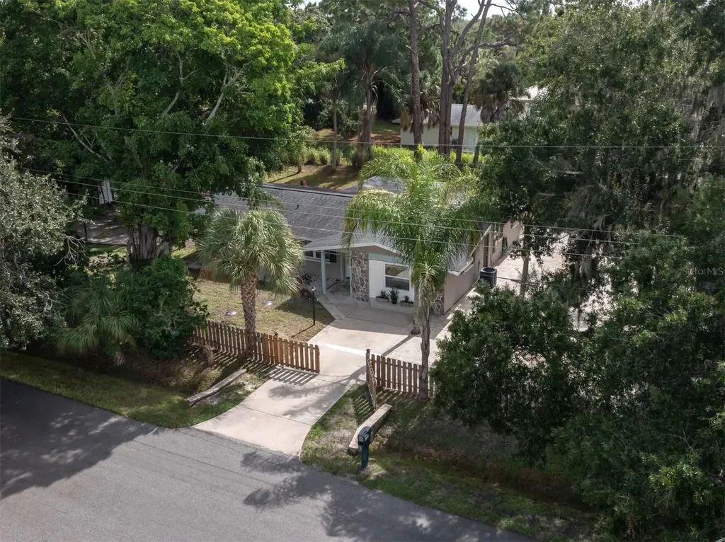 6115 Carlton Avenue Sarasota FL 34231