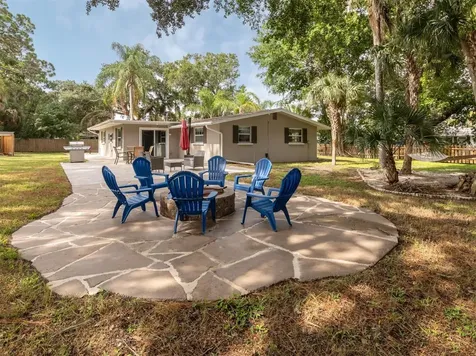 6115 Carlton Avenue Sarasota FL 34231