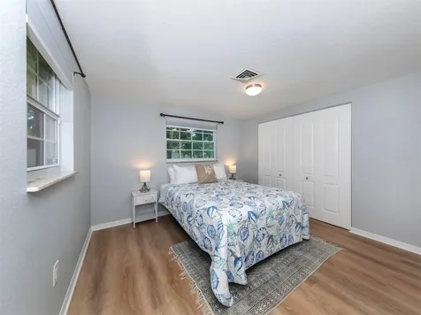 6115 Carlton Avenue Sarasota FL 34231