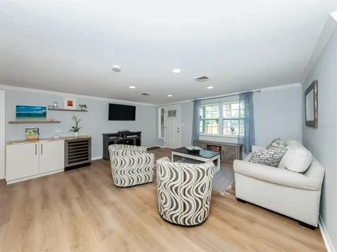 6115 Carlton Avenue Sarasota FL 34231