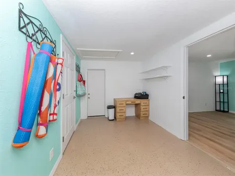 6115 Carlton Avenue Sarasota FL 34231