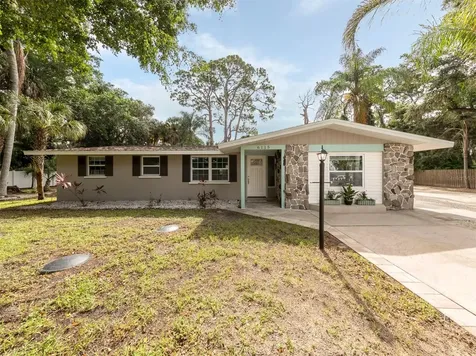 6115 Carlton Avenue Sarasota FL 34231