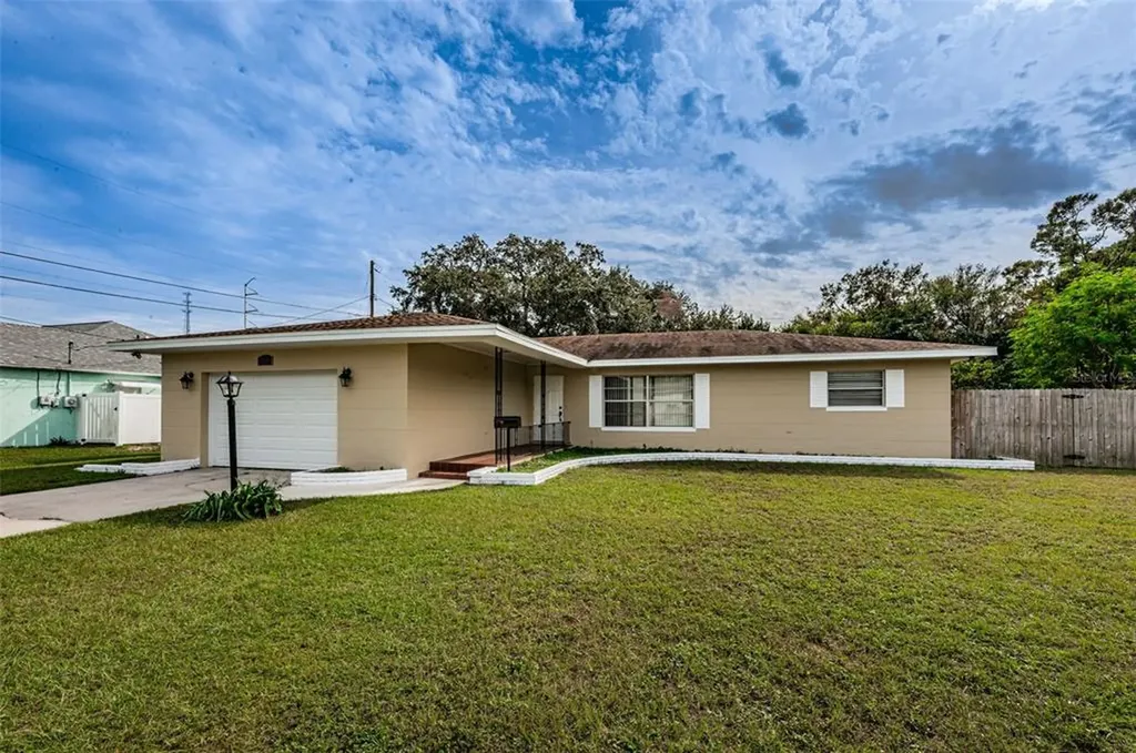 2838 28th Avenue N St Petersburg FL 33713