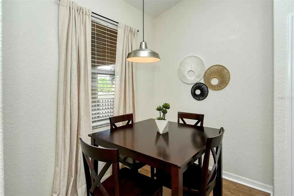 905 Fairway Cove Lane Bradenton FL 34212